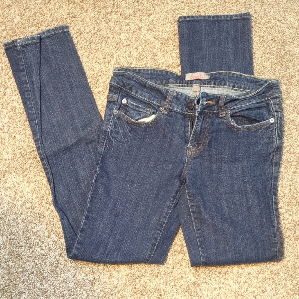 Blue Straight Leg Jeans with Classic Denim Style
